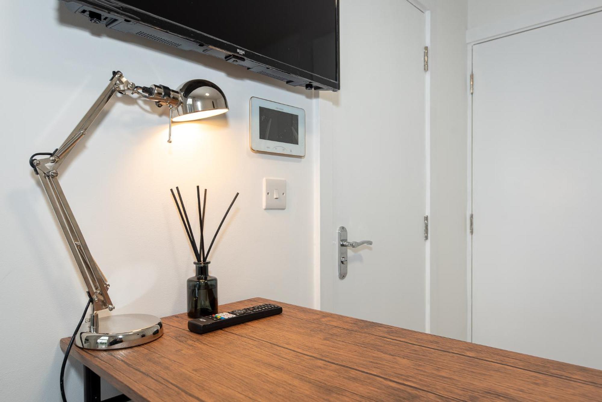 Small And Trendy Studio 3B London Bagian luar foto