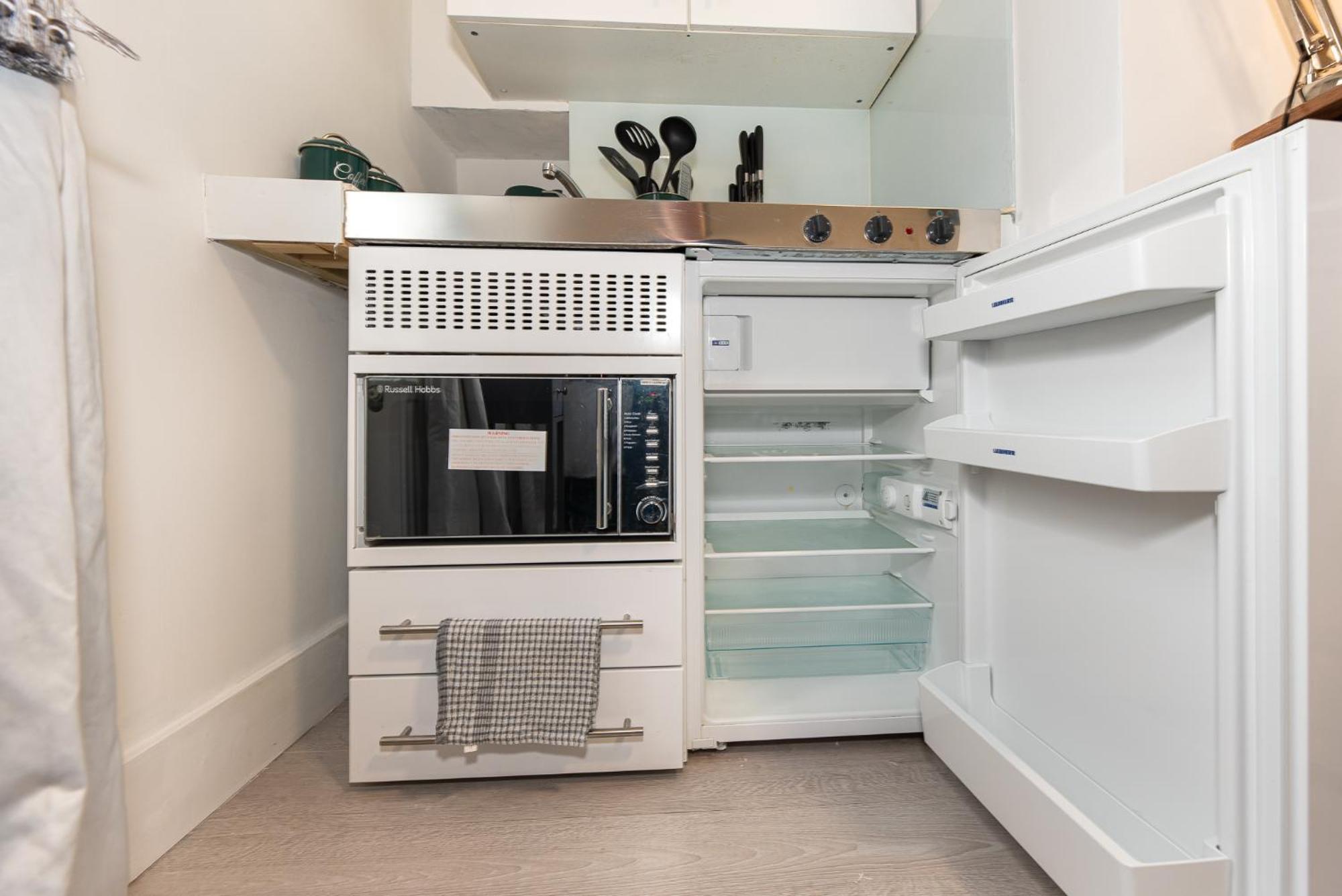 Small And Trendy Studio 3B London Bagian luar foto